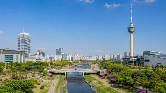 Family-friendly hotels in Daejeon near Expo Park, Yuseong Spa and public transport