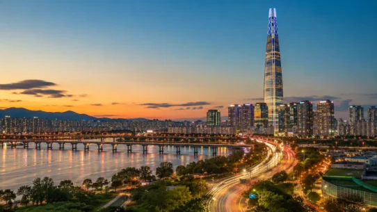 Seoul skyline and central hotel districts for every travel budget
