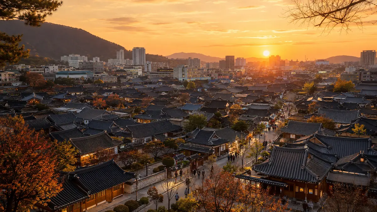 Traditional hanok rooftops in Jeonju during autumn, illustrating the best time to visit Jeonju