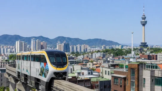 Daegu transportation guide showing subway, buses, taxis and Dongdaegu Station travel options