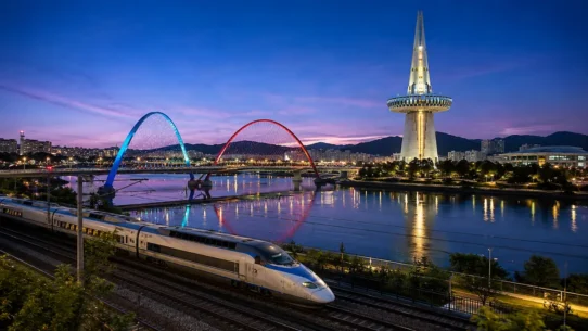 Daejeon transportation guide showing metro, bus and KTX travel options