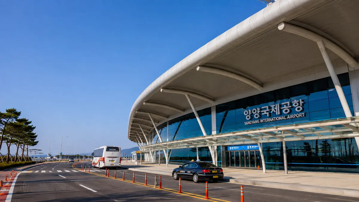 Travel options from Yangyang International Airport to Gangneung city center in South Korea