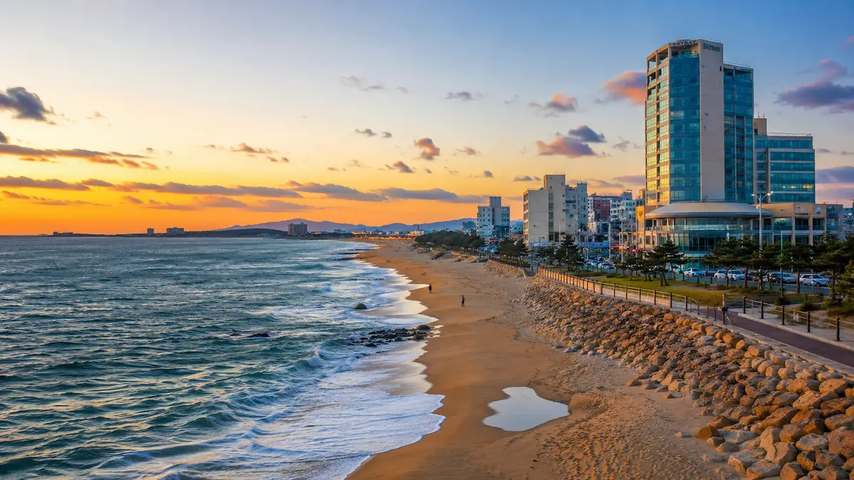 Gangneung travel budget guide with Gyeongpo Beach, cafes and transport costs