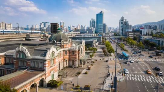 Guide to getting from Incheon Station to Incheon City Center by taxi, subway and bus