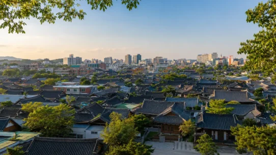 Jeonju Hanok Village travel budget guide with realistic costs and saving tips
