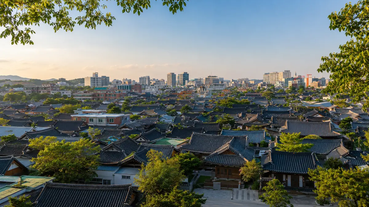 Jeonju Hanok Village travel budget guide with realistic costs and saving tips