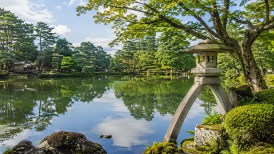 Kanazawa travel budget guide showing realistic costs for hotels, food, transport and attractions
