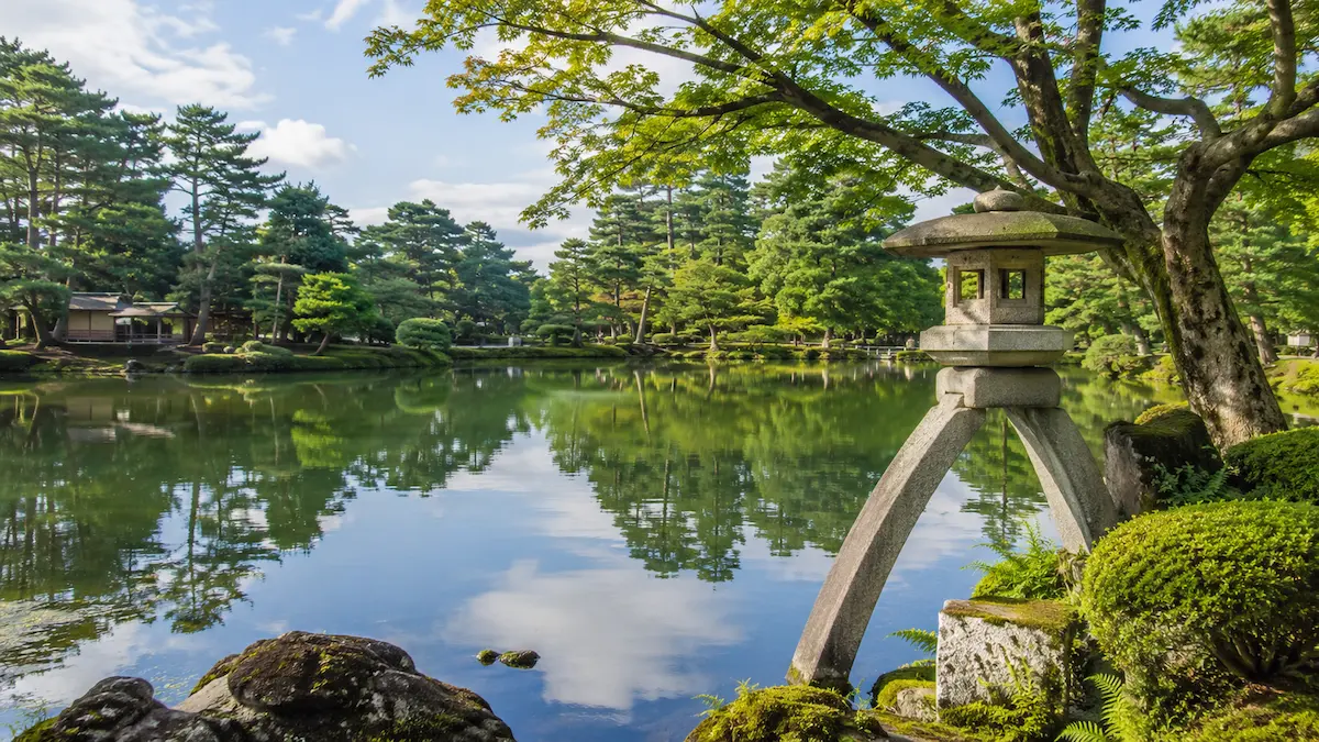 Kanazawa travel budget guide showing realistic costs for hotels, food, transport and attractions