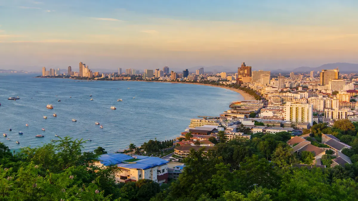 Pattaya Bay and beach skyline for a first-time Pattaya travel guide