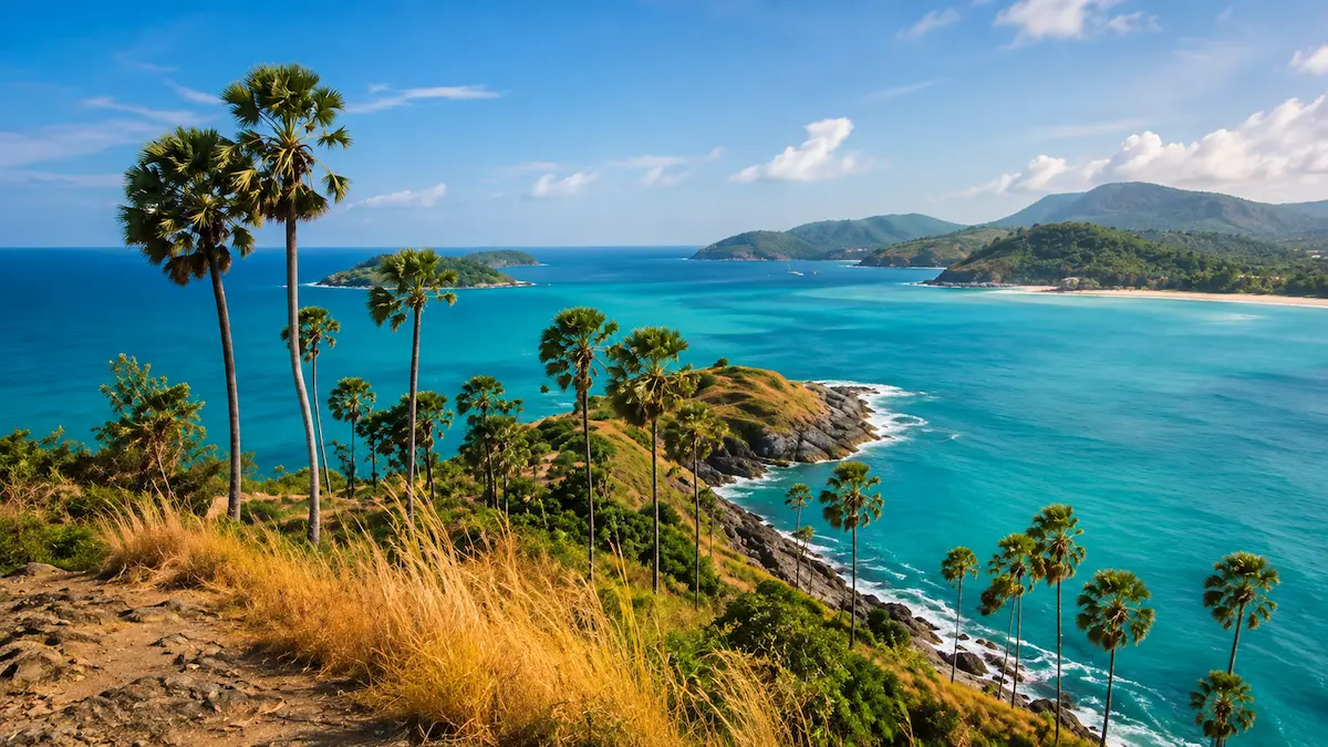 Phuket travel guide for first-time visitors with beaches, Old Town and practical planning tips