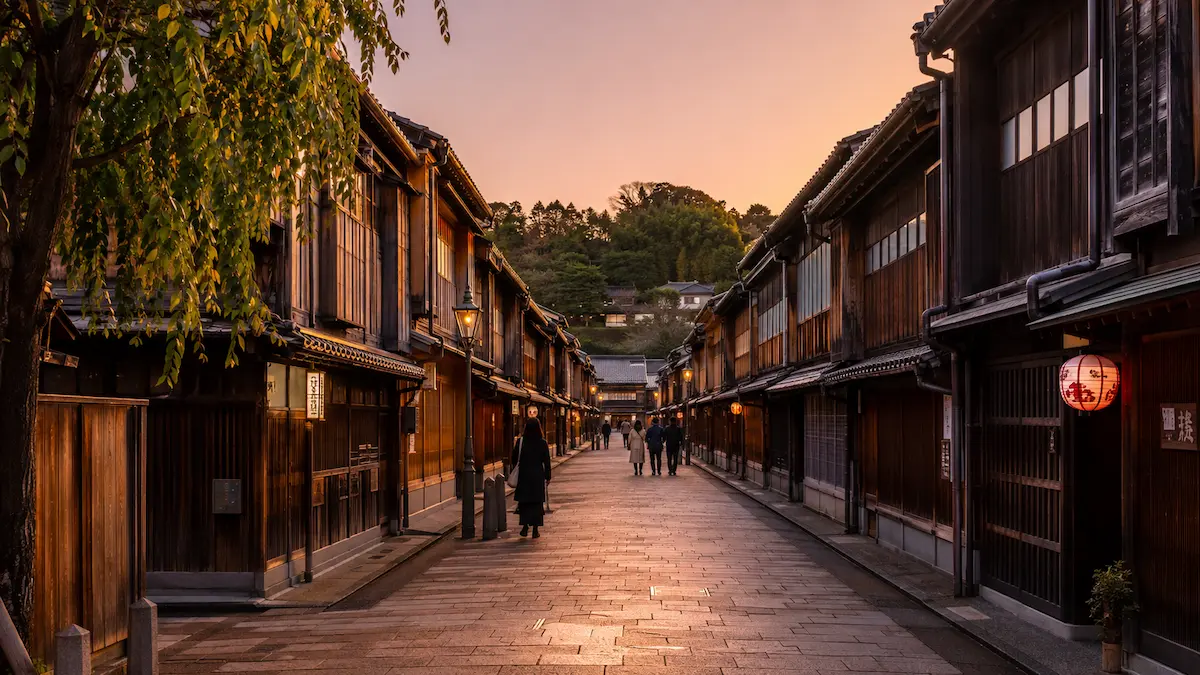Kanazawa accommodation areas including Kanazawa Station, Omicho Market, Korinbo, Kenrokuen and Higashi Chaya
